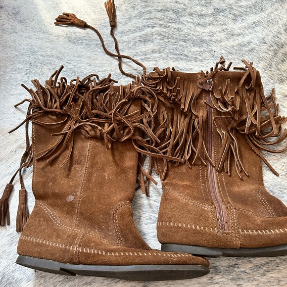 Minnetonka size 8 never worn - Picture 6 of 6